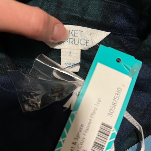 Market and Spruce Amelia Cozy Flannel Plaid Top - Picture 4 of 6